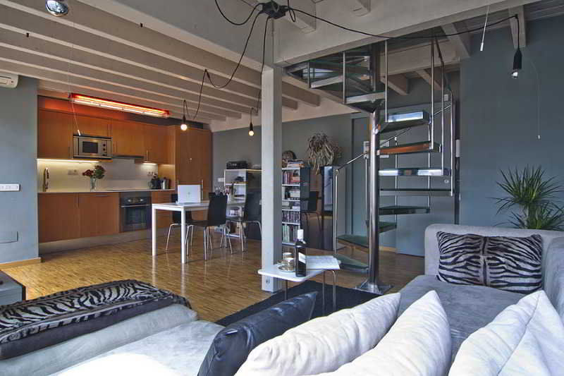 Executive Attic 2